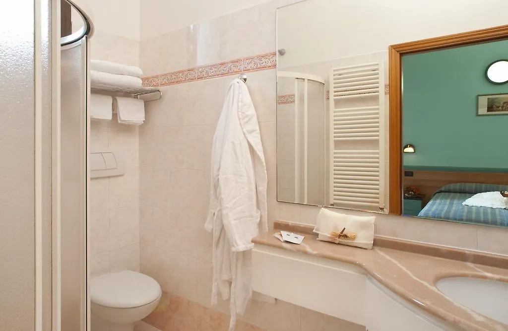 Hotel Villa Luigia Rimini 3*,